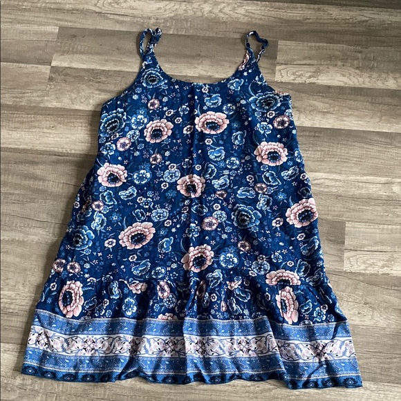 💜 Blue and Pink Floral Sundress - Picture 2 of 3